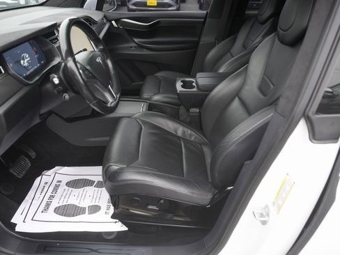 Used 2017 Tesla Model X 90D image 9