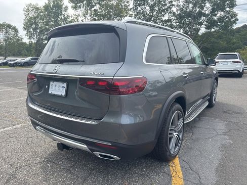 New 2026 Mercedes-Benz GLS 450 4MATIC image 9