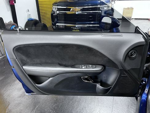 Used 2016 Dodge Challenger SRT Hellcat RWD image 25