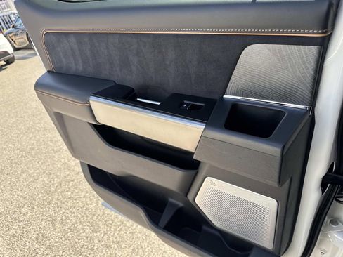 Certified 2024 Ford F450 Platinum w/ FX4 Off-Road Package image 17