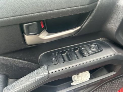 Used 2024 Toyota Tacoma TRD Sport image 29