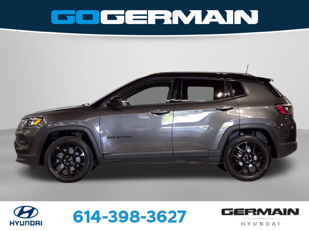 Used 2023 Jeep Compass Latitude w/ Convenience Group AWD/4WD image 12