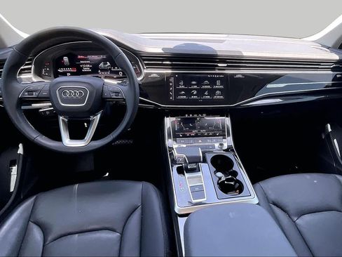 Used 2023 Audi Q7 3.0T Premium w/ Convenience Package AWD/4WD image 16