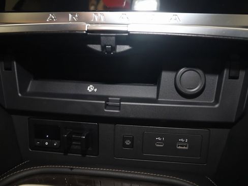 Used 2024 Nissan Armada Platinum w/ Captain's Chairs Package image 30