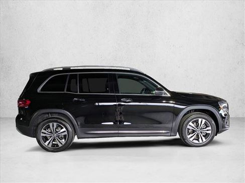 Certified 2025 Mercedes-Benz GLB 250 GLB 250 image 4