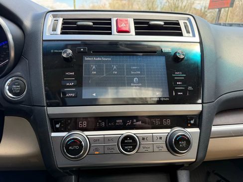 Used 2017 Subaru Outback 2.5i Limited image 12