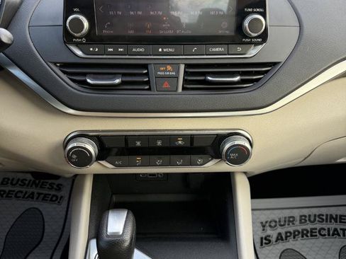Used 2020 Nissan Altima 2.5 S FWD image 17