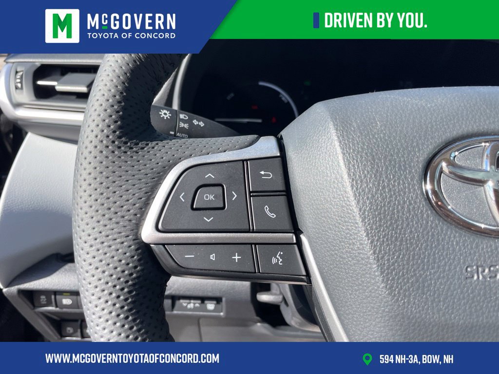 Used 2026 Toyota Sienna XLE FWD image 30