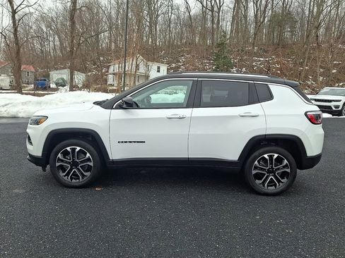 Used 2022 Jeep Compass Limited image 7