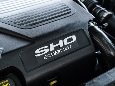 Used 2010 Ford Taurus SHO image 89