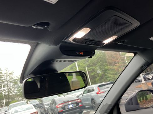Certified 2025 Honda HR-V Sport image 29