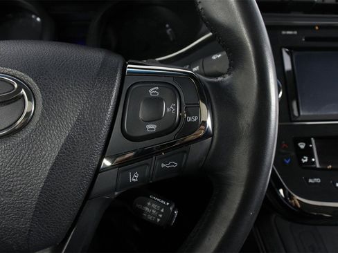 Used 2017 Toyota Avalon Touring image 11