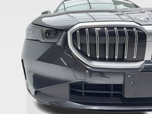 Used 2024 BMW 530i image 4