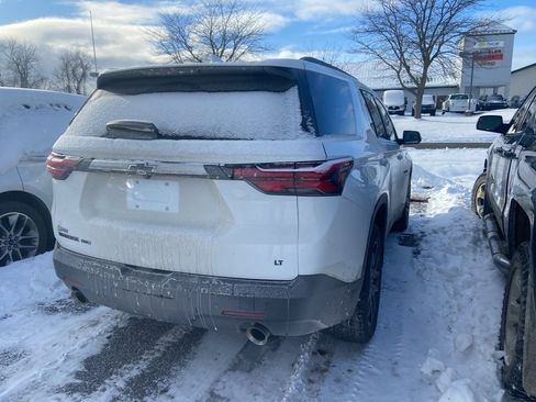 Used 2023 Chevrolet Traverse LT image 5