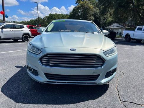 Used 2014 Ford Fusion SE w/ Equipment Group 502A FWD image 2