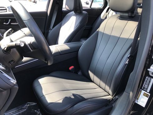 New 2025 Mercedes-Benz E 350 4MATIC Sedan image 31