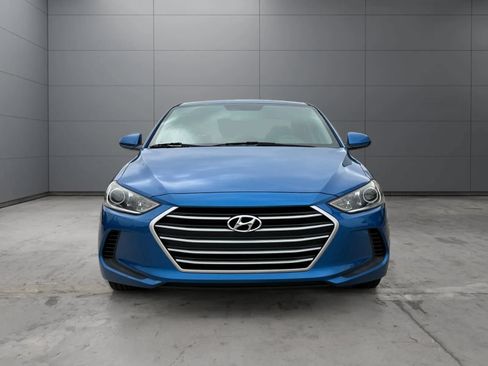 Used 2018 Hyundai Elantra SEL w/ Cargo Package FWD image 2