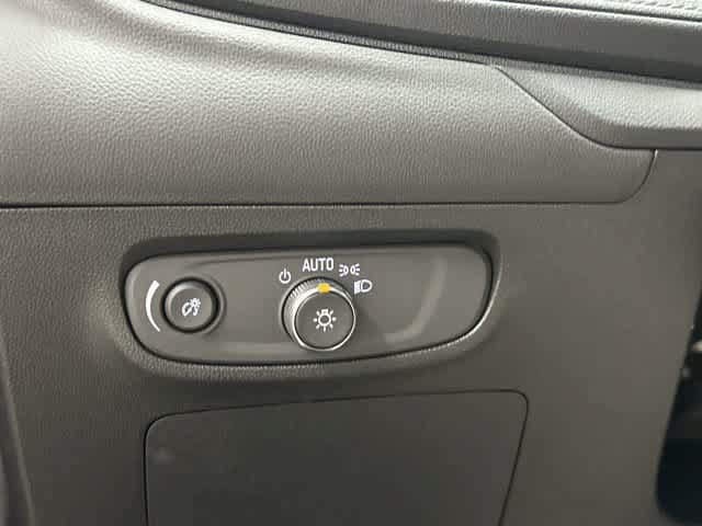 Used 2026 Buick Encore GX Sport Touring w/ Advanced Technology Package FWD image 19