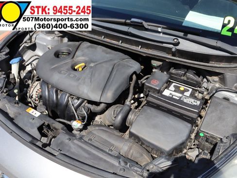 Used 2014 Hyundai Elantra GT w/ Option Group 03 FWD image 23