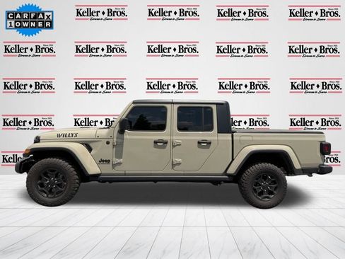 Used 2022 Jeep Gladiator Sport AWD/4WD image 4