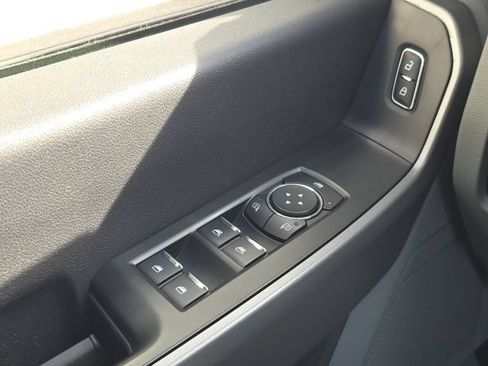 Used 2024 Ford F250 XLT AWD/4WD image 14