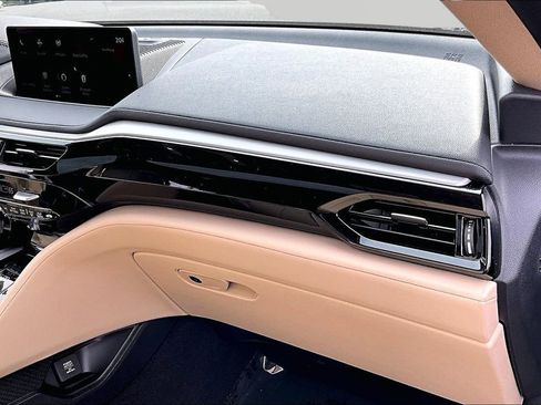 Used 2023 Acura MDX FWD image 21