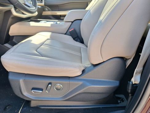 Used 2024 Ford Expedition Max Limited image 31