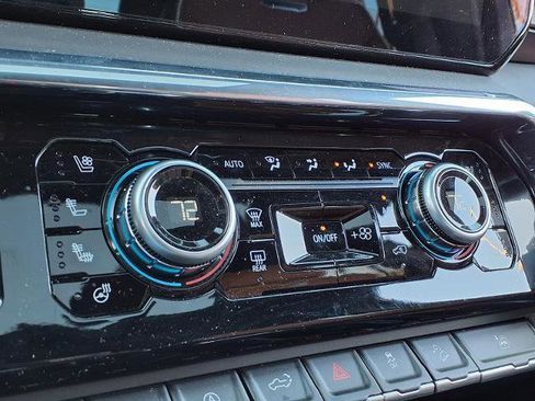 Certified 2024 GMC Sierra 1500 Denali Ultimate image 8