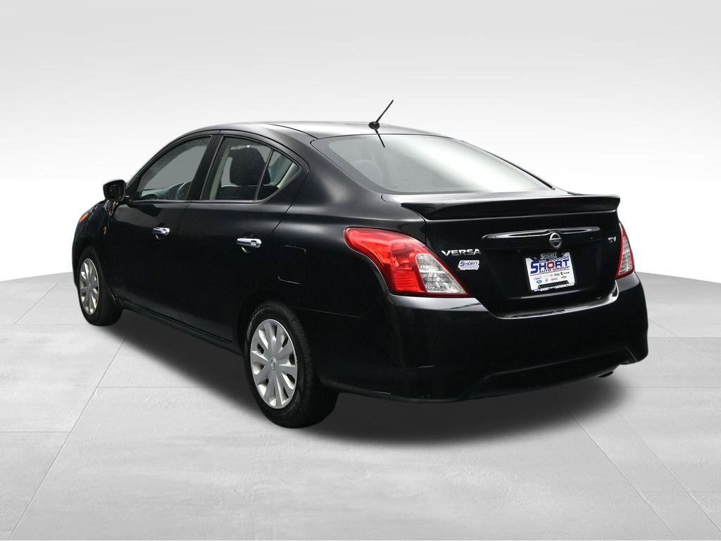 Used 2019 Nissan Versa SV FWD image 3