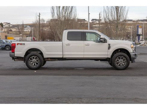 Used 2022 Ford F250 Lariat w/ Lariat Value Package image 2