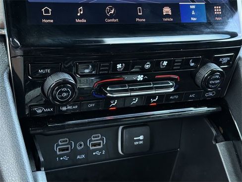 Used 2025 Jeep Grand Cherokee Summit image 28