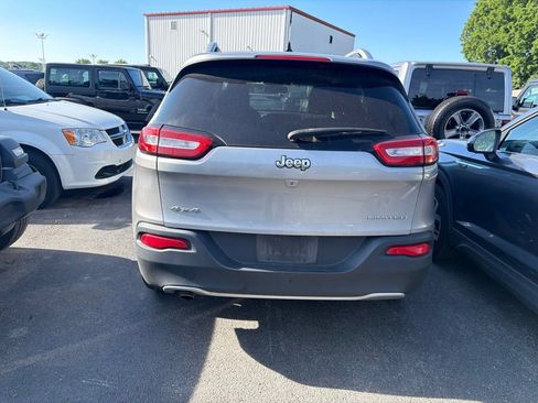 Used 2015 Jeep Cherokee Limited AWD/4WD image 5