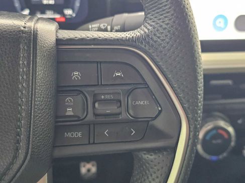 Used 2024 Toyota Tacoma TRD Sport AWD/4WD image 28