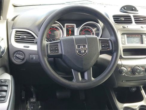 Used 2017 Dodge Journey SE image 14