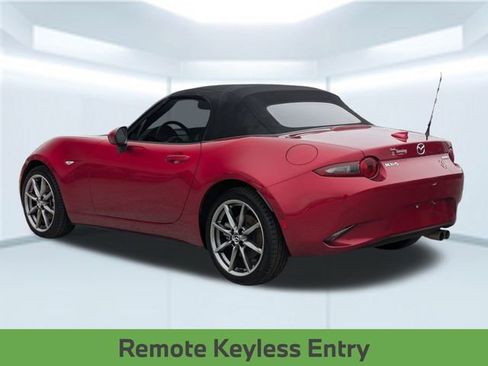 Used 2022 MAZDA MX-5 Miata Grand Touring image 4