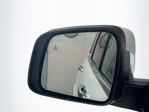 Used 2021 Jeep Grand Cherokee Overland image 16