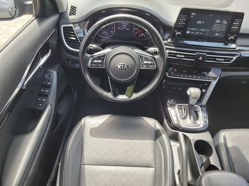 Used 2021 Kia Seltos EX AWD/4WD image 18