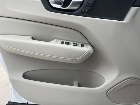 New 2025 Volvo XC60 T8 Plus w/ Protection Package Premier image 17