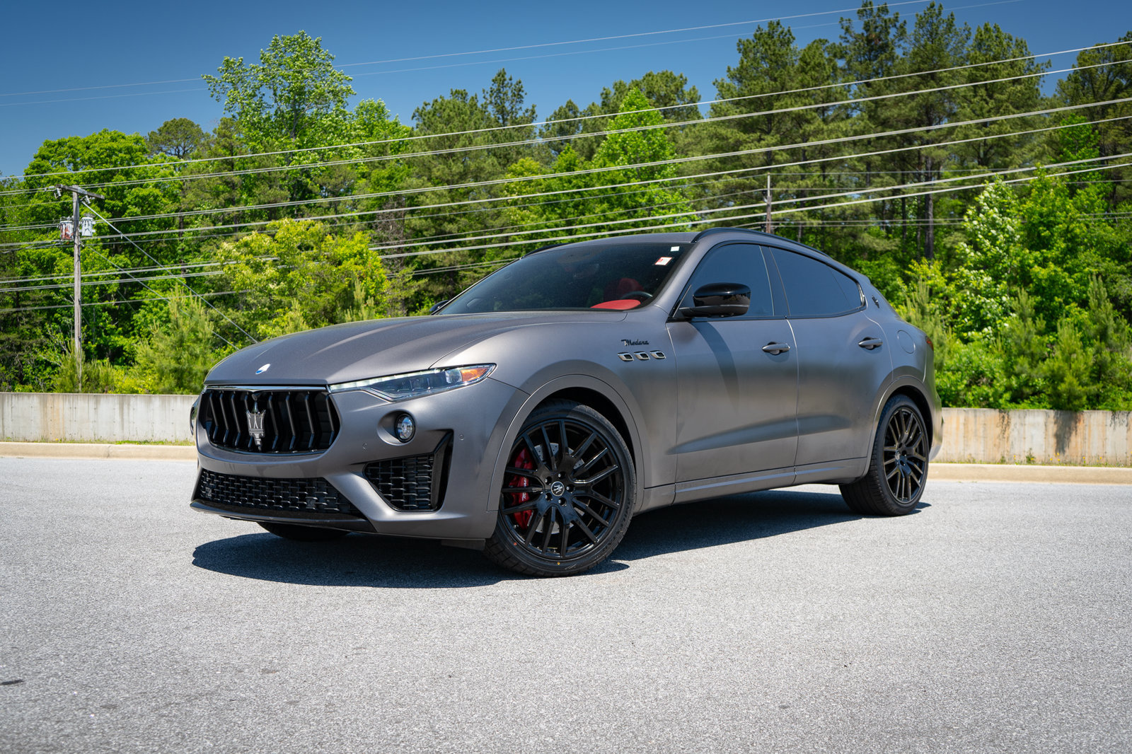 Used 2022 Maserati Levante Modena AWD/4WD image 3