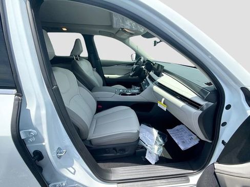 New 2027 INFINITI QX60 Luxe w/ Cargo Package FWD image 24