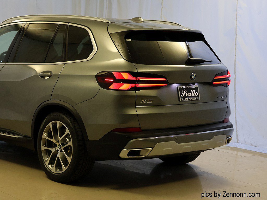 Used 2026 BMW X5 xDrive50e w/ Climate Comfort Package AWD/4WD image 8