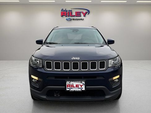 Used 2019 Jeep Compass Latitude w/ Cold Weather Group FWD image 8