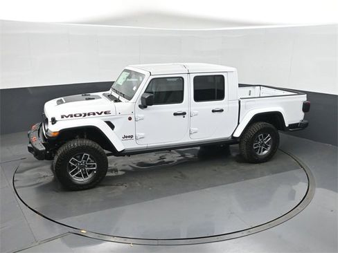 New 2025 Jeep Gladiator Mojave image 23