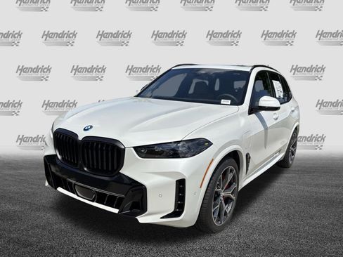 New 2026 BMW X5 xDrive50e w/ M Sport Package AWD/4WD image 5
