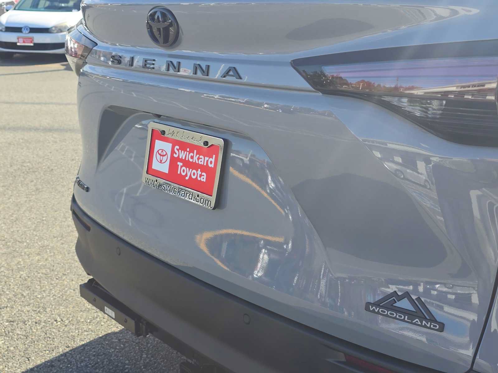 New 2026 Toyota Sienna XLE Woodland Edition AWD/4WD image 14