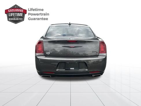 Used 2021 Chrysler 300 S RWD image 4