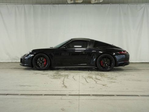 Certified 2018 Porsche 911 Targa 4 GTS image 2