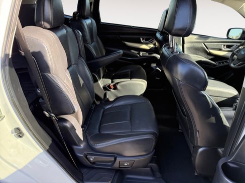 Used 2020 Subaru Ascent Limited w/ Technology Package image 18