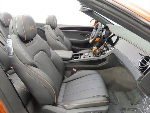 New 2025 Bentley Continental GTC image 28