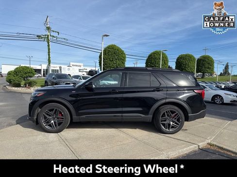 Used 2025 Ford Explorer ST-Line w/ ST-Line Street Pack AWD/4WD image 6
